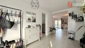 Duplex de vanzare in Sacalaz, 4 camere + 2 bai si toate utilitatile - imagine 17