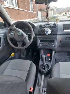 Vând Skoda Fabia 1.6 tdi 2010, stare bună de funcționare  - imagine 3