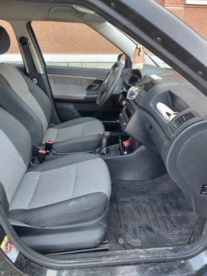 Vând Skoda Fabia 1.6 tdi 2010, stare bună de funcționare  - imagine 2