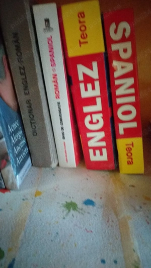 Vand urgent carti nou