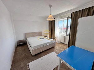 Apartament 3 camere de vanzare in  Bacau strada 9 Mai