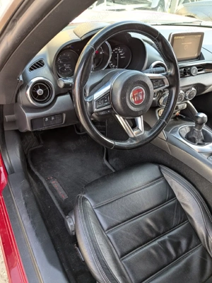 Fiat 124 Spider Lusso Mazda Mx5 197 PS - imagine 9