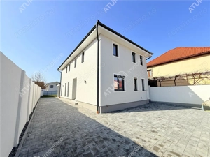 Casa individuala la cheie cu 4 camere 145 mp utili 644 mp teren - imagine 11