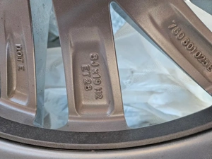 Jante Roti 19 Iarna VW Touareg Originale / Anvelope Iarna 255 55 R19 - Rulate 100km. - imagine 4