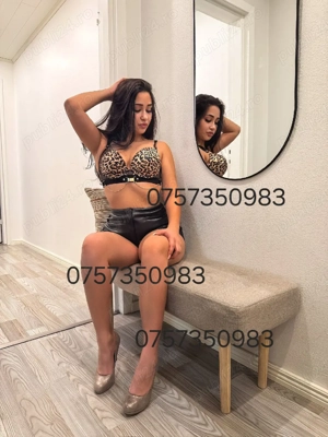 Nouă la tine in oras  - imagine 1