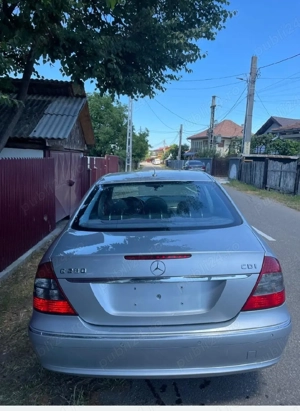 Mercedes e 280 Avangarde  - imagine 5