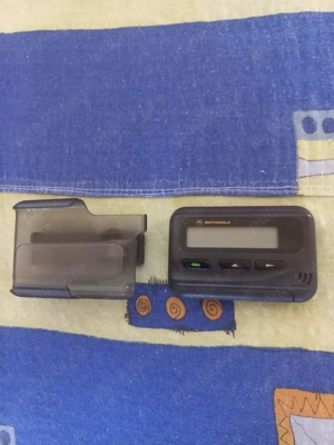 Vind  pt  colectionari ,  pager   MOTOROLA . a  se  vedea  in  imagini.