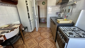 Apartament spațios cu două camere, etajul 4 cu acoperiș. - imagine 8