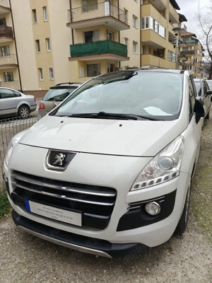 Peugeot 3008 HYbrid4 (Diesel-Hibrid) | 200 CP | 4x4 | Full Options - imagine 3