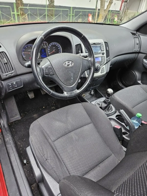 Vând Hyundai i30 CW  - imagine 9