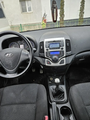 Vând Hyundai i30 CW  - imagine 8
