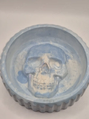 Scrumiere din ceramica si ipsos