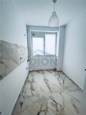 Titan - Piata Minis - Liceul Cuza