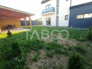 Casa moderna de inchiriat mobilata utilata cu garaj si curte Selimbar  - imagine 14