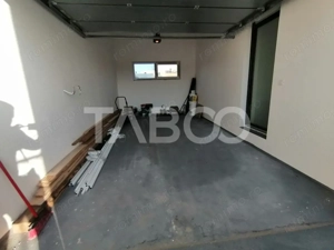 Casa moderna de inchiriat mobilata utilata cu garaj si curte Selimbar  - imagine 18