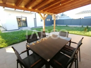 Casa moderna de inchiriat mobilata utilata cu garaj si curte Selimbar  - imagine 15