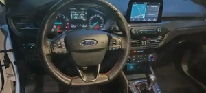 Ford Focus ST Line 1.0 ecoboost - imagine 3