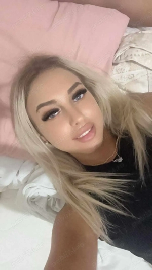 Blondă sexy cu stil si eleganță foarte atenta la cerințele tale !