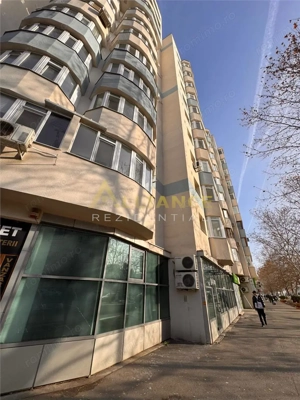 Metrou Aparatorii Patriei 3 camere decomandat