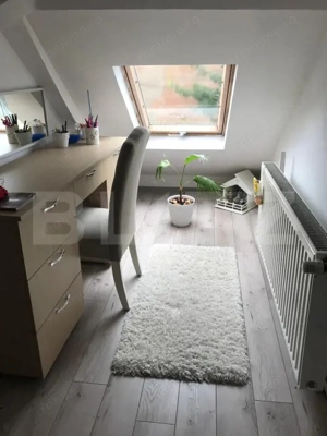 Apartament la casă cu curte privată - Velenta - imagine 8