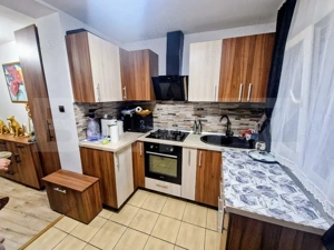 Apartament la casă cu curte privată - Velenta - imagine 5