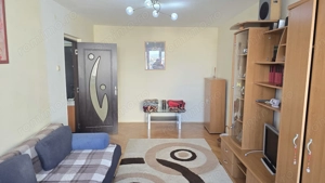 Vand sau inchiriez apartament 2 camere decomandat in Deva, zona Balcescu, etaj 3, mobilat - imagine 3