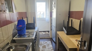 Vand sau inchiriez apartament 2 camere decomandat in Deva, zona Balcescu, etaj 3, mobilat - imagine 4