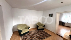 Casa individuala de vanzare 3 camere 85mpu+ garaj zona Piata Cluj 