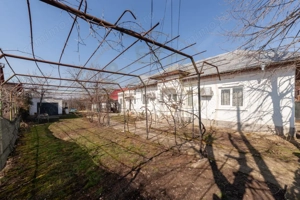 Casa parter + 3.055 mp teren in Costesti - imagine 2