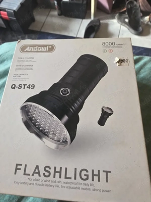 lanterna ultra puternica 56 leduri