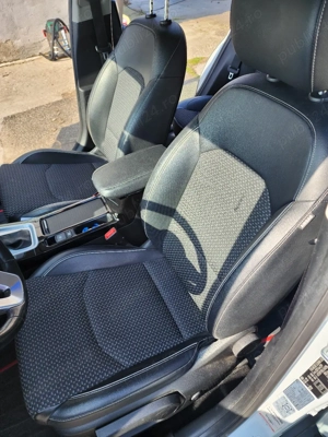 Vand Kia XCeed - imagine 9