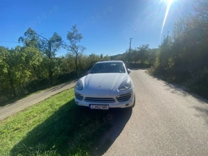 Vand Porsche Cayenne 2014 Platinum Edition - imagine 2