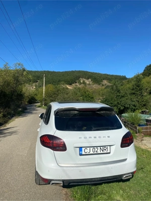 Vand Porsche Cayenne 2014 Platinum Edition - imagine 3