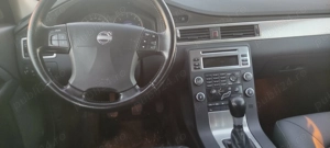 Volvo V70 an 2009 Diesel 2litri , gps, xenon, jenti aluminiu, comenzi volan, încălzire scaune,  - imagine 3