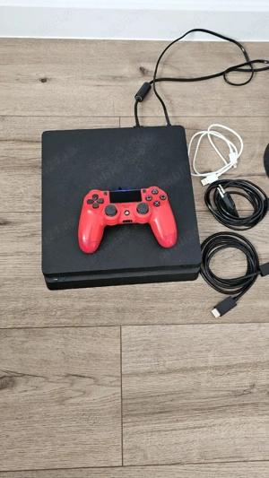 Playstation 4 slim