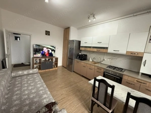 Bloc nou. Etaj intermediar. Decomandat. Aproape de Zone 2.Complet mobilat