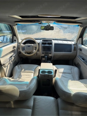 Hybrid Ford Escape - imagine 5