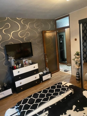 DE ÎNCHIRIAT ! Ap cu o cameră !!! Zona Ic frimu