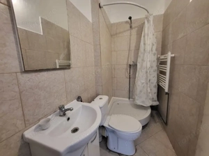 Casa pentru Investitie compartimentata in 5 apartamente  - imagine 5