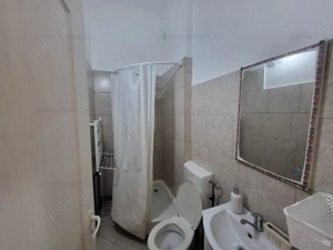 Casa pentru Investitie compartimentata in 5 apartamente  - imagine 13