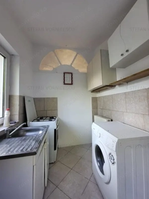 Casa pentru Investitie compartimentata in 5 apartamente  - imagine 11