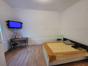 Casa pentru Investitie compartimentata in 5 apartamente  - imagine 12