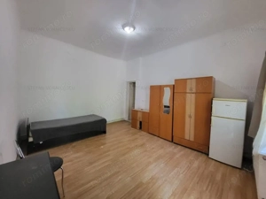 Casa pentru Investitie compartimentata in 5 apartamente  - imagine 4