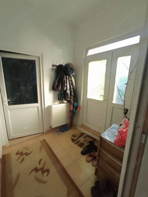 Casa,Centru ,curte (alee comuna) - imagine 5