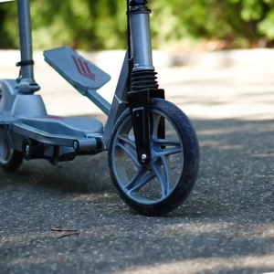 Trotineta Kinderauto Pegasus, cu pedale si scaun, reglabila, pliabila - imagine 2