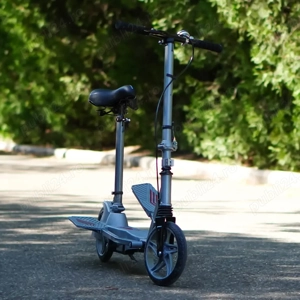 Trotineta Kinderauto Pegasus, cu pedale si scaun, reglabila, pliabila - imagine 3