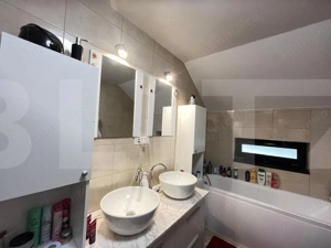 Casă spațioasă în zona Tulbureni cu teren de 1400 mp - imagine 6