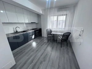 Apartament 2 camere decomandat-Zona Comuna din Paris