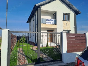 Casa de vânzare  - imagine 2