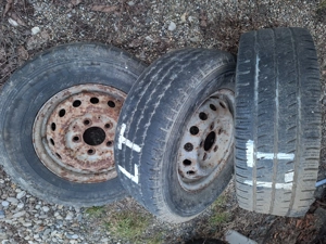 3  anvelopw cu janta vw. Lt.   50 euro toate. Bacau - imagine 2